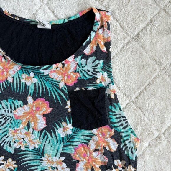 Victoria's Secret PINK | Black & Green Tropical Muscle Tee | Size Large - Picture 2 of 8